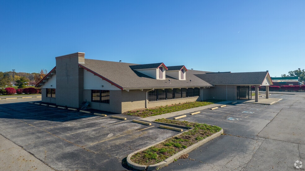 3710 W Dublin Granville Rd, Columbus, OH for lease - Building Photo - Image 2 of 7