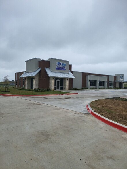 1620 FM 407, Northlake, TX à louer - Photo du bâtiment - Image 2 de 3