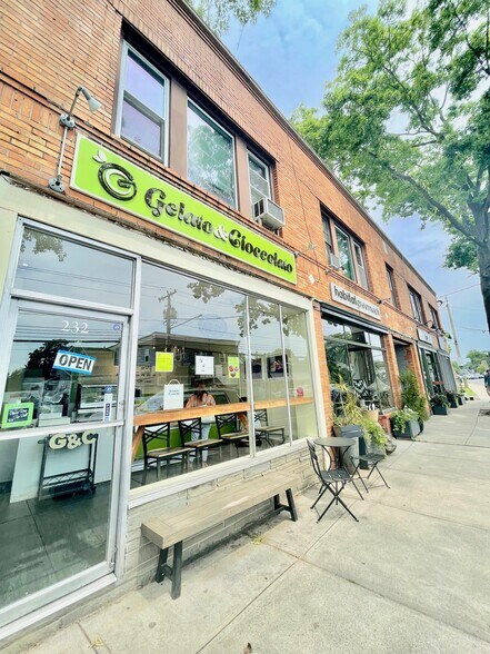 232-238 E Putnam Ave, Cos Cob, CT for lease - Building Photo - Image 3 of 12