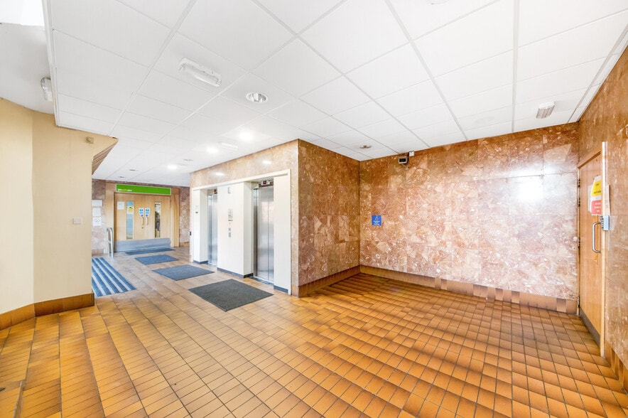 99-101 Dalrymple St, Greenock for lease - Building Photo - Image 3 of 19