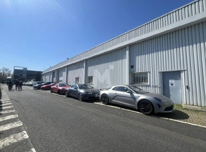 Flex dans Les Ulis à louer - Photo du bâtiment - Image 2 de 9