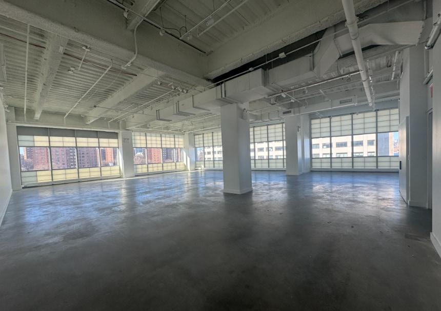 141 Flushing Ave, Brooklyn, NY à louer Photo intérieure- Image 1 de 2