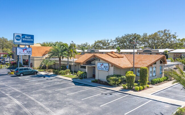 Plus de détails pour 2014 W Colonial Dr, Orlando, FL - Services hôteliers à vendre