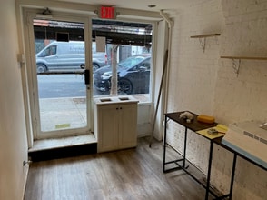 457 W 50th St, New York, NY à louer Photo intérieure- Image 2 de 6