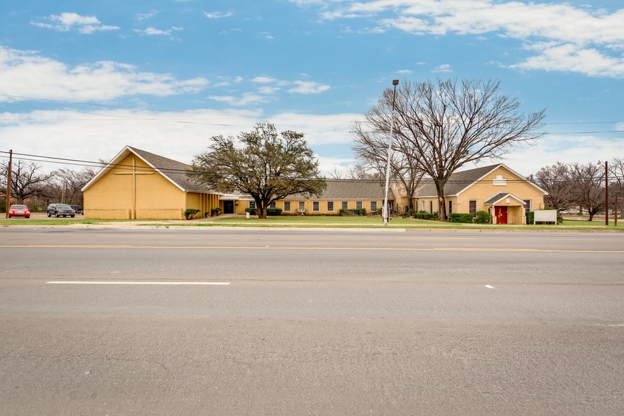 4633 Wichita St, Fort Worth, TX for lease - Building Photo - Image 1 of 26