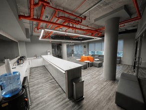 3250-3260 NE 1st Ave, Miami, FL for lease Interior Photo- Image 2 of 10