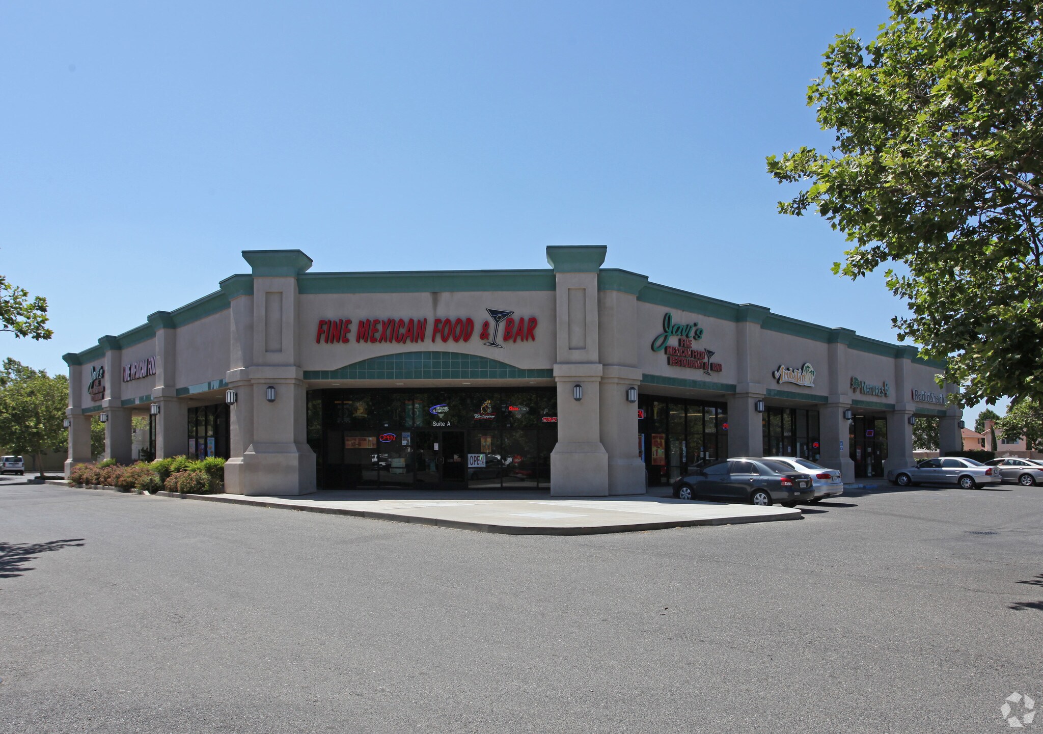 136 N Maag Ave, Oakdale, CA for lease Primary Photo- Image 1 of 3