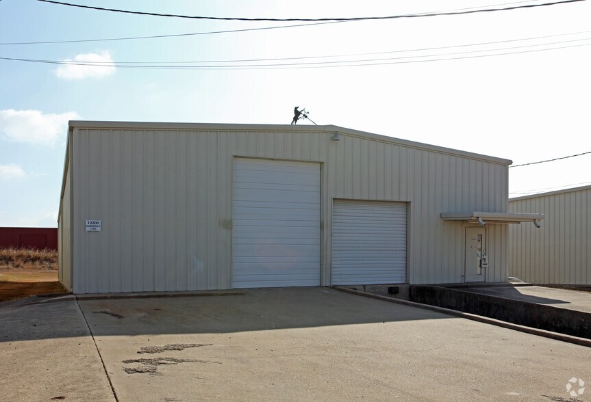 12200 Currency Cir, Forney, TX for lease - Building Photo - Image 2 of 3