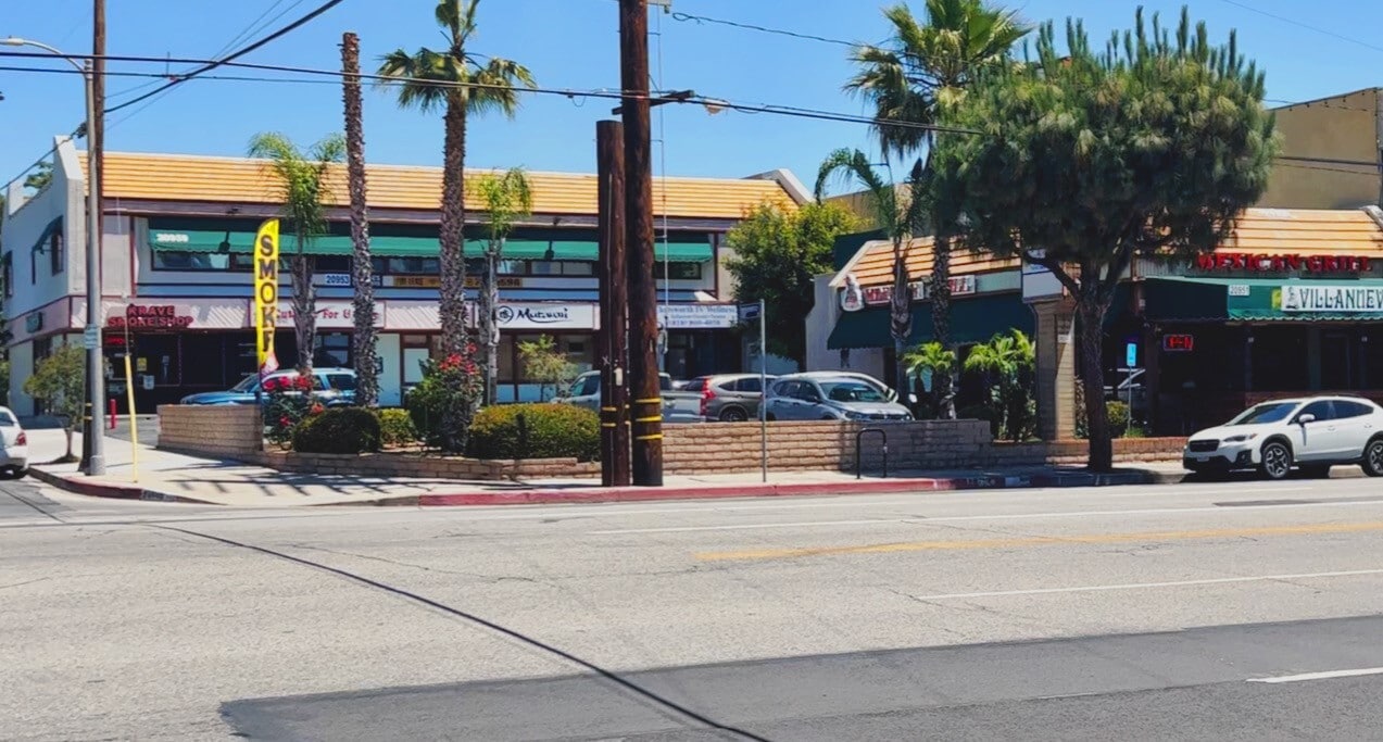 20953 Devonshire St, Chatsworth, CA for lease Building Photo- Image 1 of 3