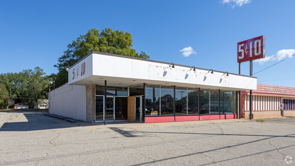 815 36th St SW, Grand Rapids, MI à louer - Photo du bâtiment - Image 2 de 8