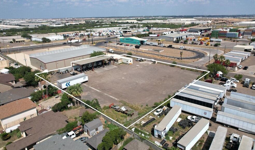 910 Pellegrino Ct, Laredo, TX for lease - Primary Photo - Image 1 of 5