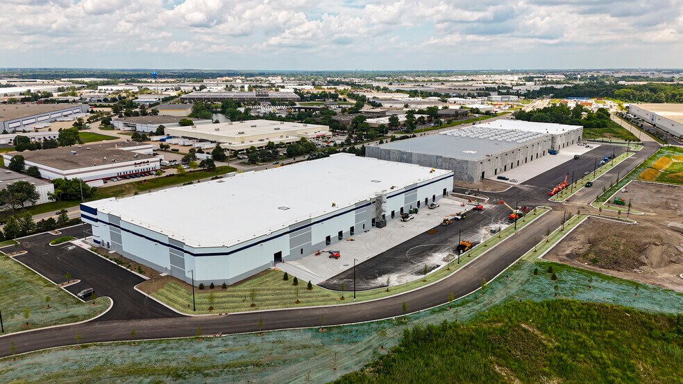 755 N Independence Blvd, Romeoville, IL à louer - Photo du bâtiment - Image 3 de 4