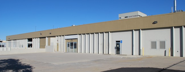 Plus de détails pour 4600 Ironton St, Denver, CO - Industriel à vendre