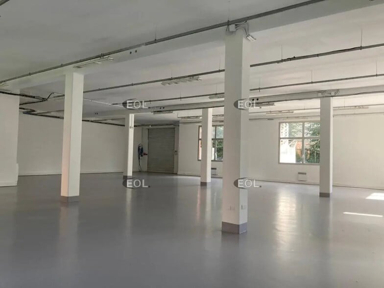 Flex in Chevilly-Larue for lease - Interior Photo - Image 3 of 7