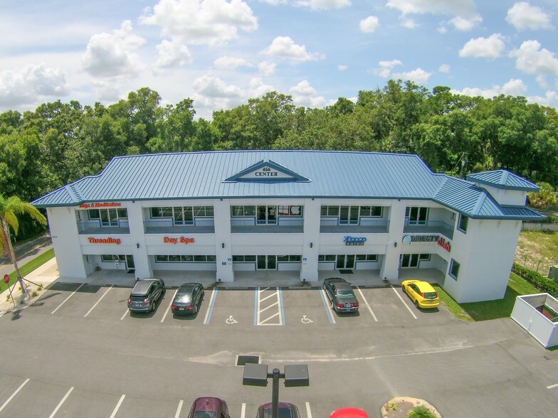 4313 E County Road 466, Oxford, FL à louer - Photo du bâtiment - Image 3 de 3