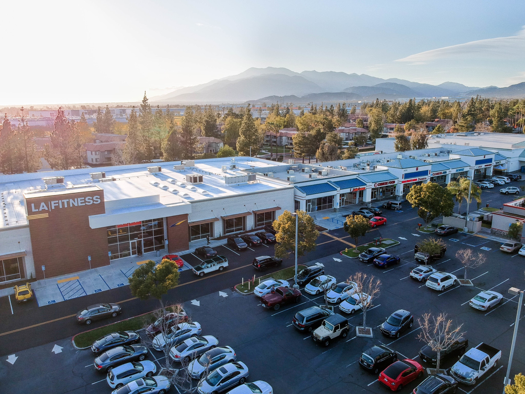 4414 University Pky, San Bernardino, CA for lease Primary Photo- Image 1 of 5