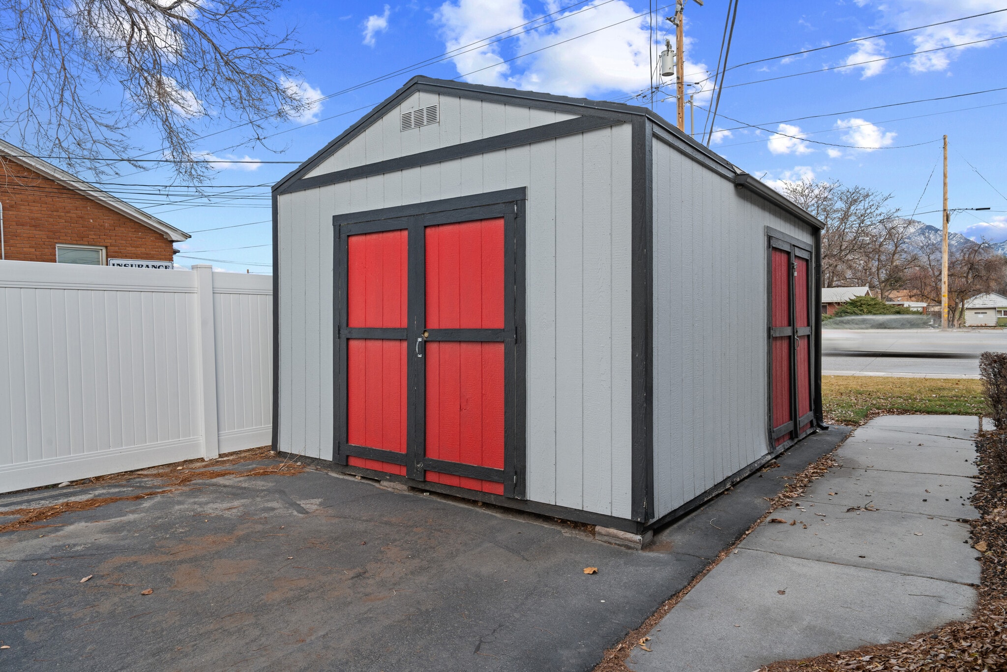 9386 S Redwood Rd, West Jordan, UT à vendre Photo intérieure- Image 1 de 3