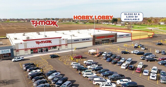 Plus de détails pour 1325 E Jackson St, Macomb, IL - Commerce de détail à louer