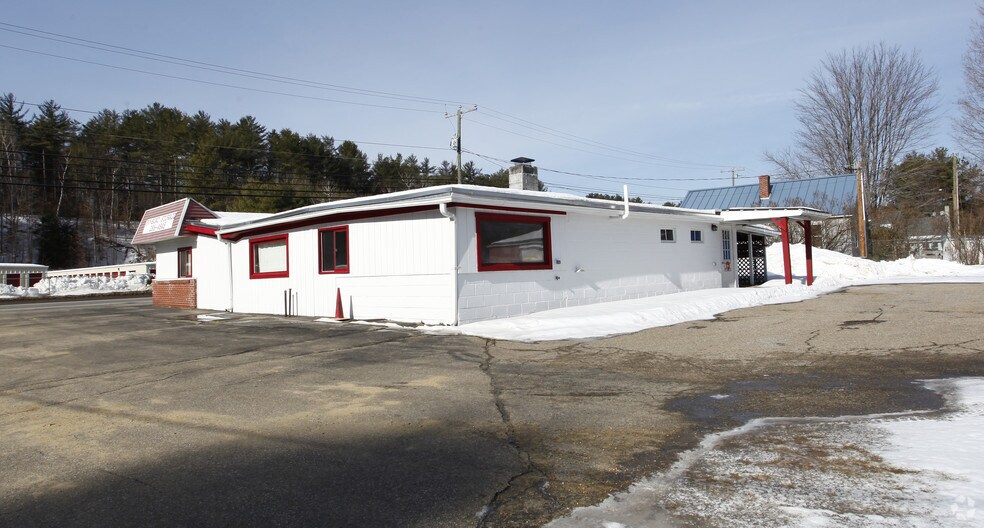 403 N Main St, Franklin, NH à louer - Photo du bâtiment - Image 2 de 2