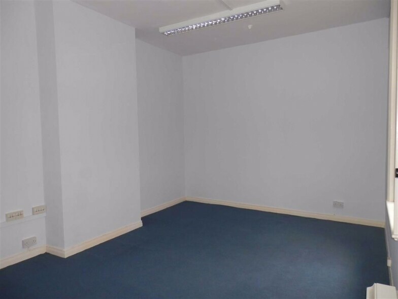 7-8 Cathedral Ln, Truro à louer - Photo intérieure - Image 3 de 7