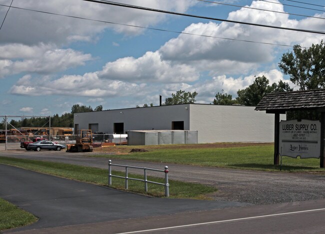 Plus de détails pour 690 State Fair Blvd, Syracuse, NY - Industriel à louer