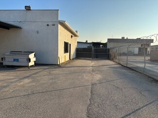 More details for 4632 District Blvd, Bakersfield, CA - Office for Lease