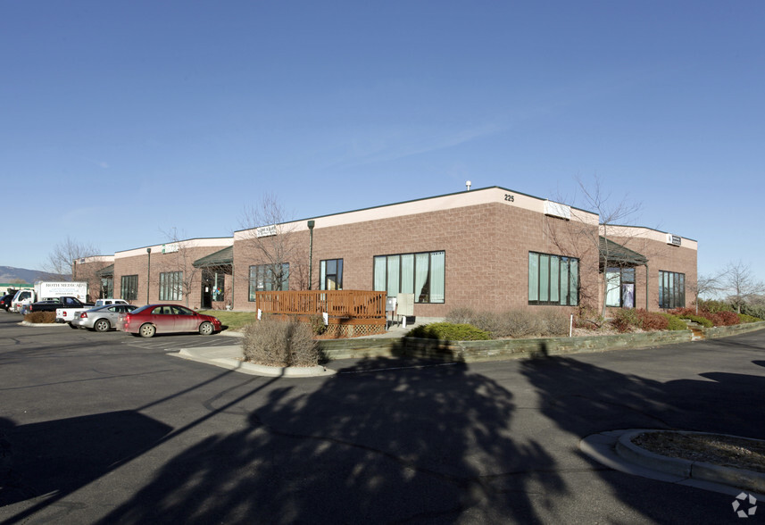 225 N Lemay Ave, Fort Collins, CO for lease - Building Photo - Image 1 of 19