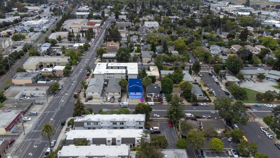 217 Alden St, Redwood City, CA for sale - Building Photo - Image 3 of 19