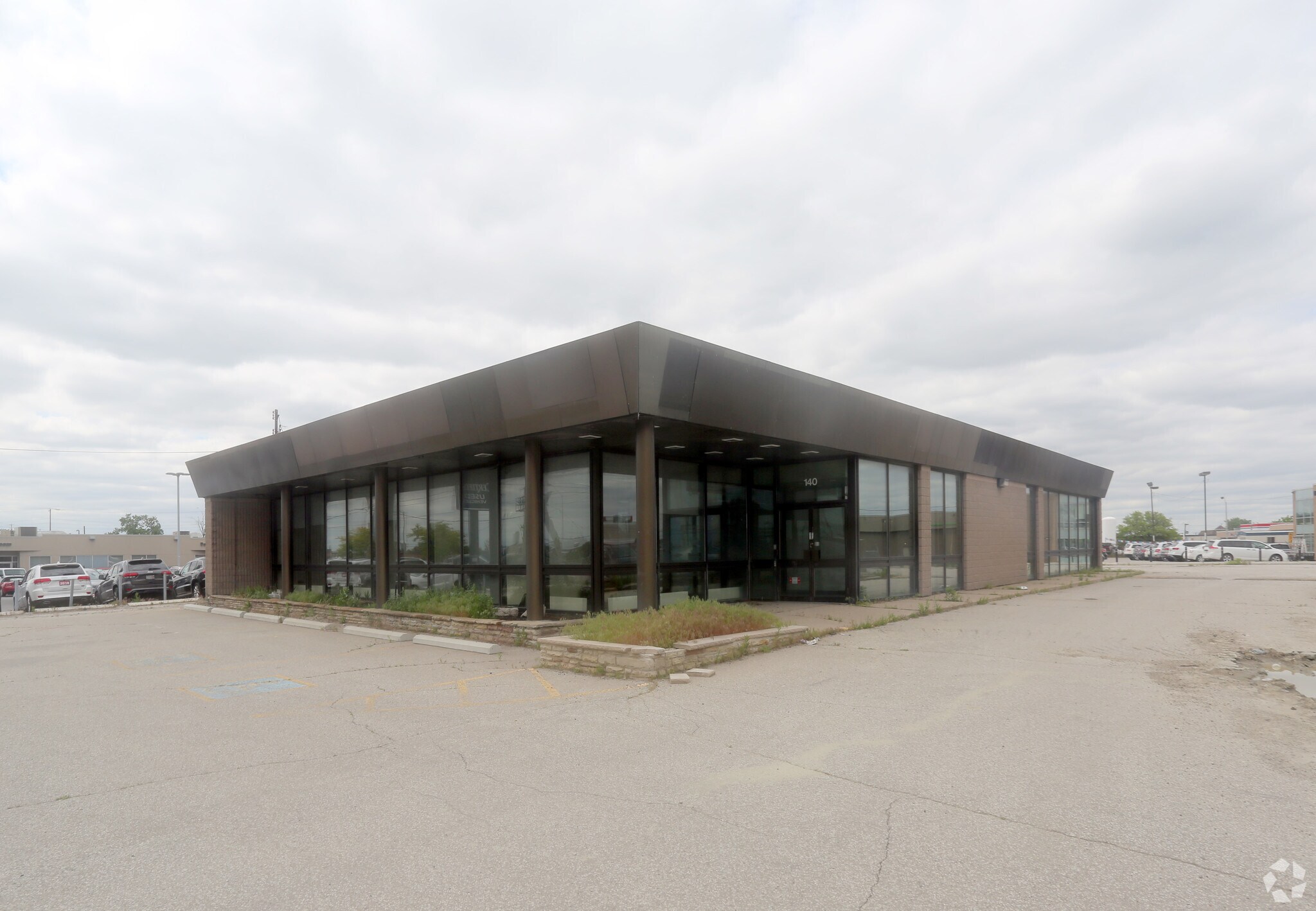 138-140 Rexdale Blvd, Toronto, ON for sale Primary Photo- Image 1 of 1