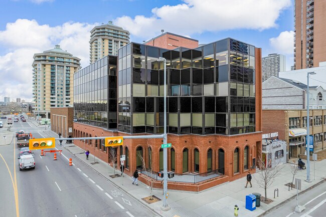 Plus de détails pour 750 11th St SW, Calgary, AB - Bureau à louer
