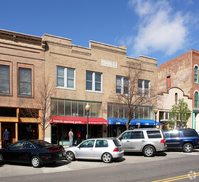 729-731 Massachusetts St, Lawrence, KS for sale - Building Photo - Image 1 of 1