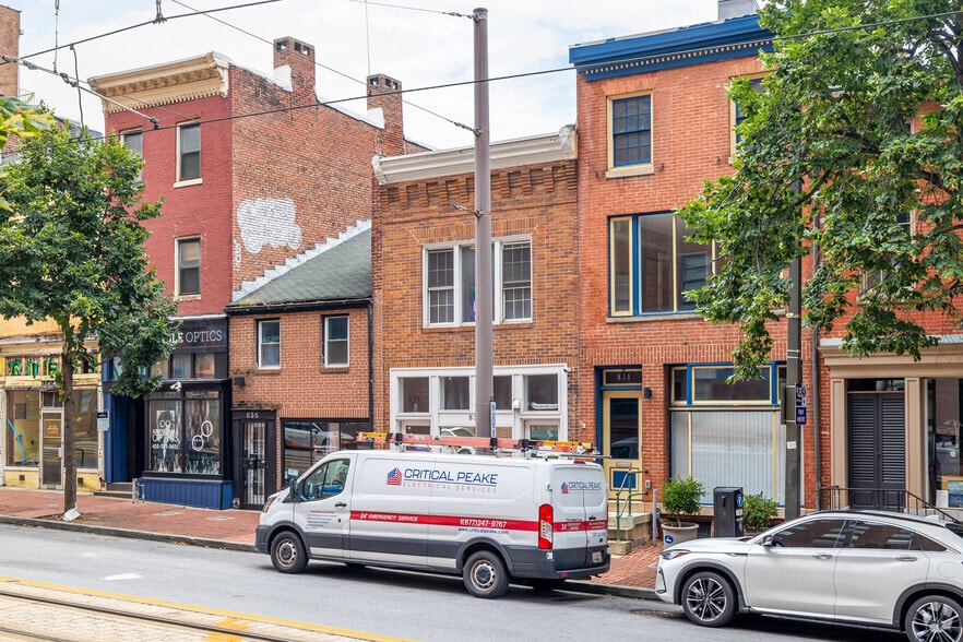 833 N Howard St, Baltimore, MD for lease - Building Photo - Image 2 of 8