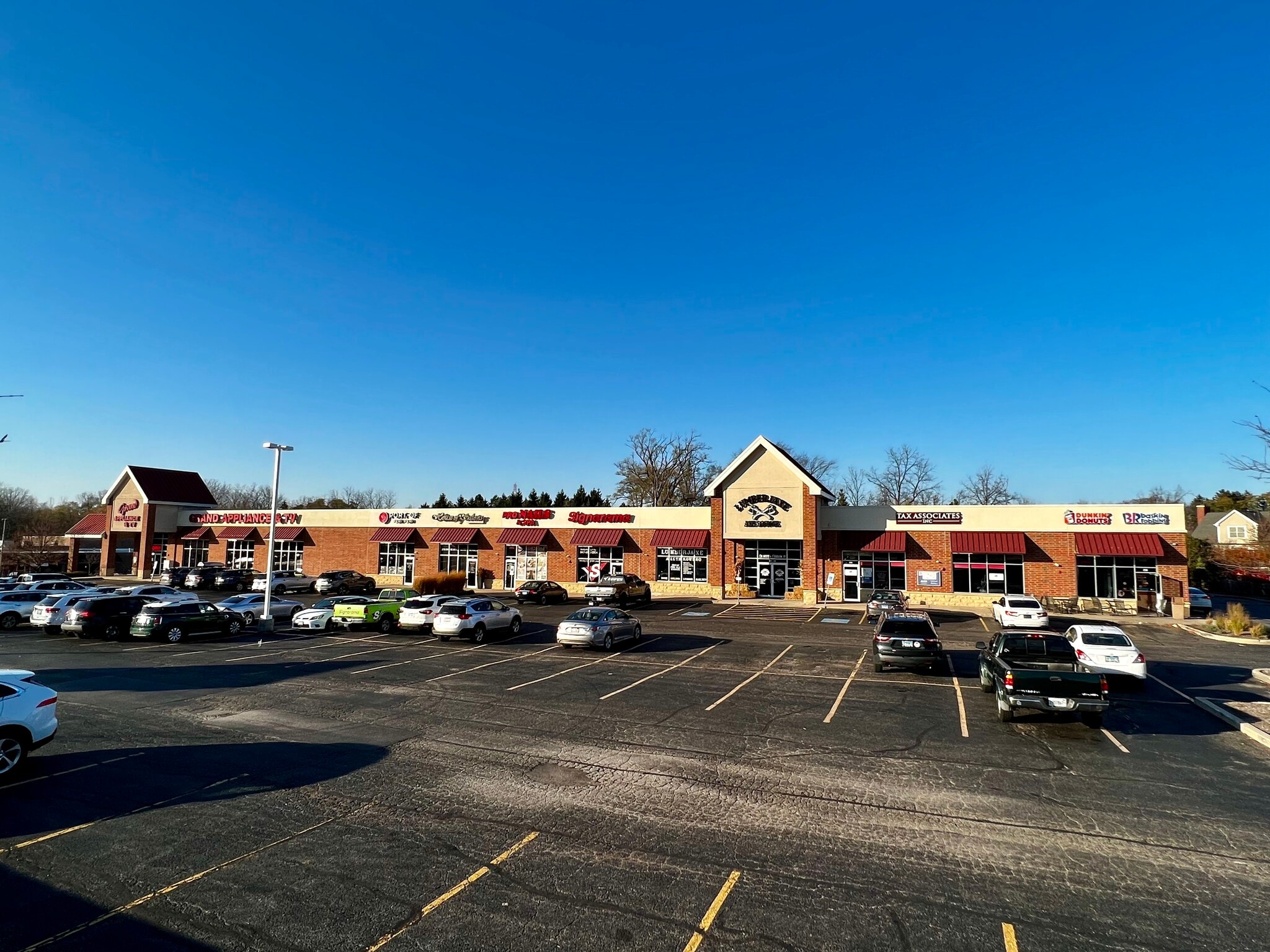 210-240 Peterson Rd, Libertyville, IL for lease Building Photo- Image 1 of 6