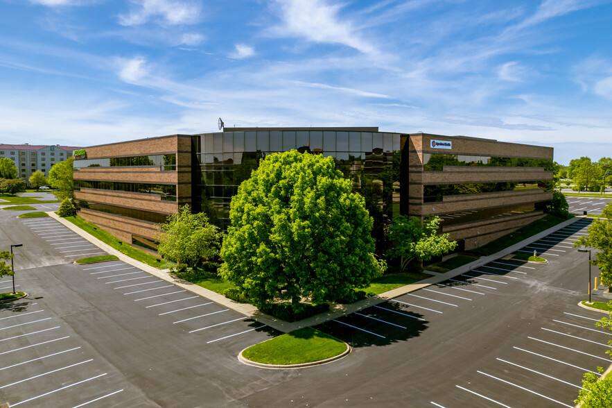 9960 Corporate Campus Dr, Louisville, KY for lease - Building Photo - Image 2 of 13