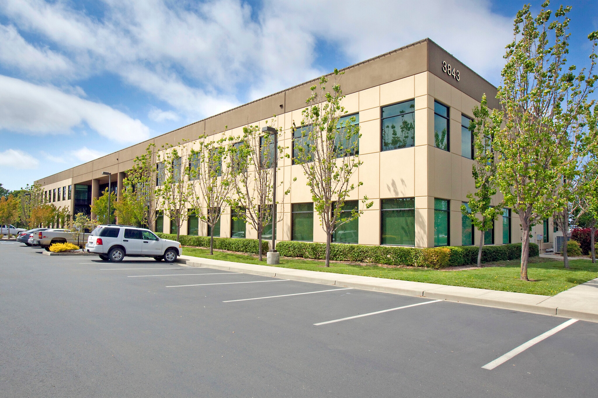 3843 Brickway Blvd, Santa Rosa, CA for lease Primary Photo- Image 1 of 4