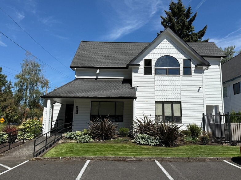 8513 NE Hazel Dell Ave, Vancouver, WA for lease - Building Photo - Image 2 of 6
