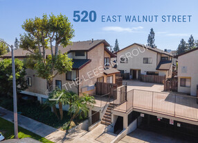 520 E Walnut St, Santa Ana CA - Parc de stationnement couvert