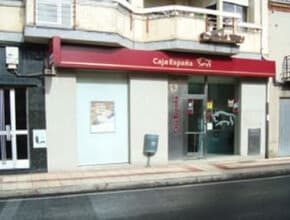 Commerce de détail dans San Andrés del Rabanedo, León à louer Photo intérieure- Image 1 de 1