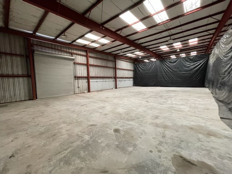 243 Butano Cut Off, Pescadero, CA for lease - Interior Photo - Image 2 of 14