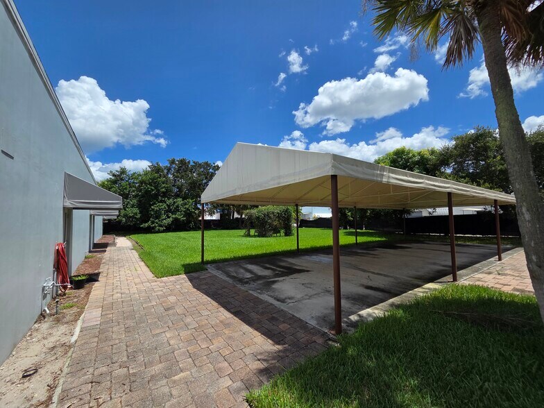 10300 Riverside Dr, Palm Beach Gardens, FL à louer - Photo du bâtiment - Image 3 de 14