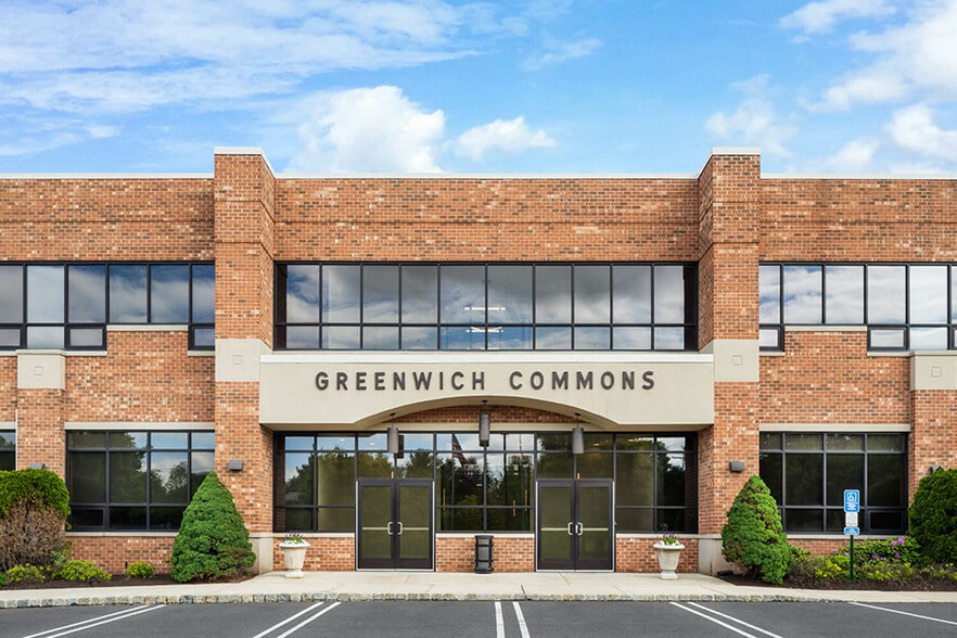 1 Greenwich St, Stewartsville, NJ à louer - Photo du bâtiment - Image 2 de 22