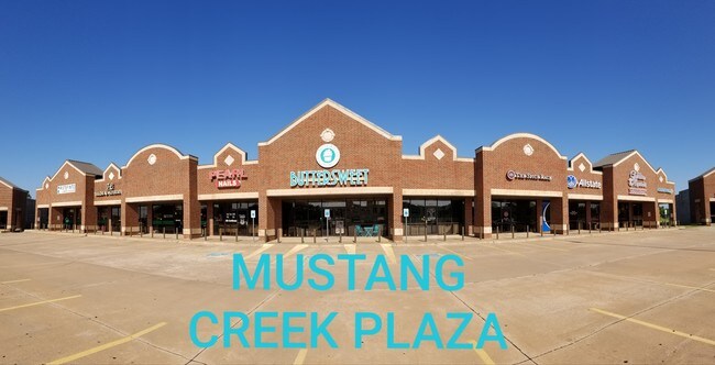 More details for 701-877 S Mustang Rd, Yukon, OK - Retail for Lease