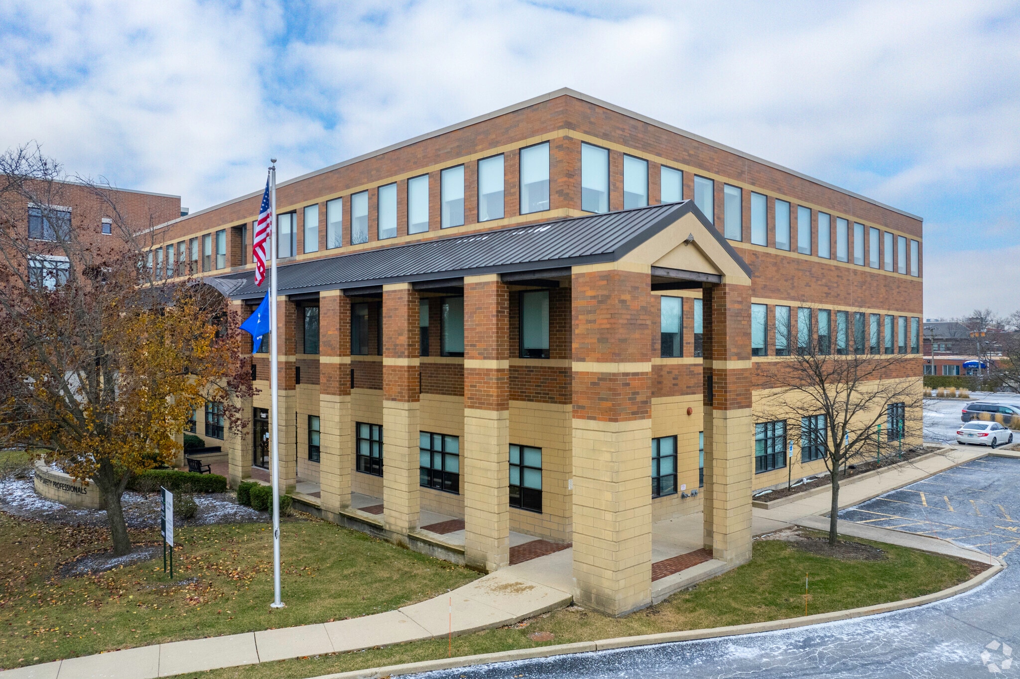520 N Northwest Hwy, Park Ridge, IL for sale Primary Photo- Image 1 of 6