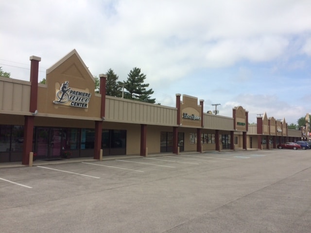 811 W McGalliard Rd, Muncie, IN for sale - Building Photo - Image 3 of 8