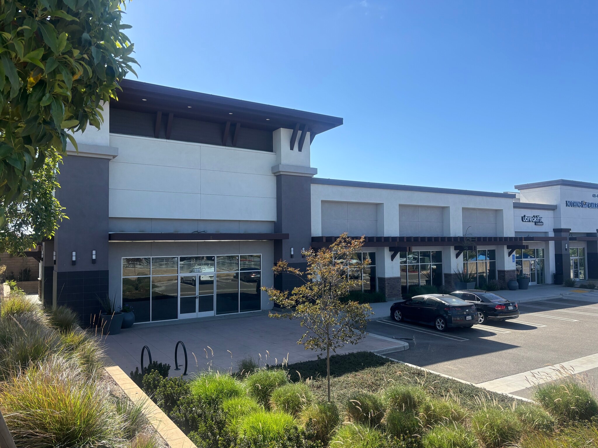 489 E Betteravia Rd, Santa Maria, CA for lease Primary Photo- Image 1 of 6