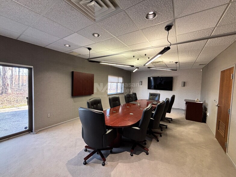 2285 E Enterprise Pky, Twinsburg, OH à vendre - Photo du bâtiment - Image 2 de 5