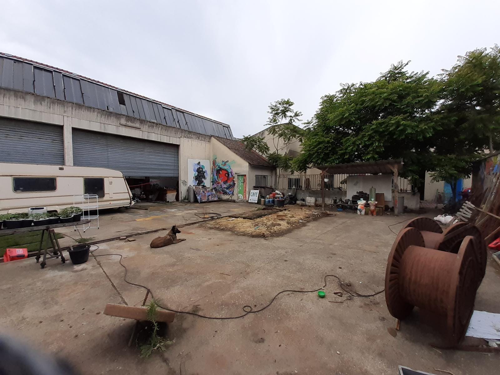 Industrial in Villeurbanne for lease Building Photo- Image 1 of 6