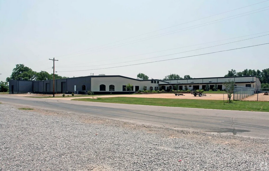 306 W Juneau St, Purcell, OK for sale - Building Photo - Image 1 of 11