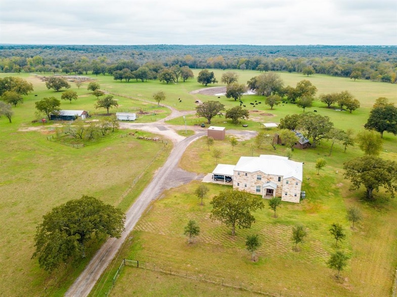 303 Bobs Trl, Bastrop, TX à vendre - Aérien - Image 2 de 20