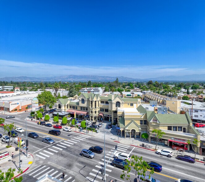 18645-18663 Ventura Blvd, Tarzana, CA à vendre - Photo du bâtiment - Image 2 de 24